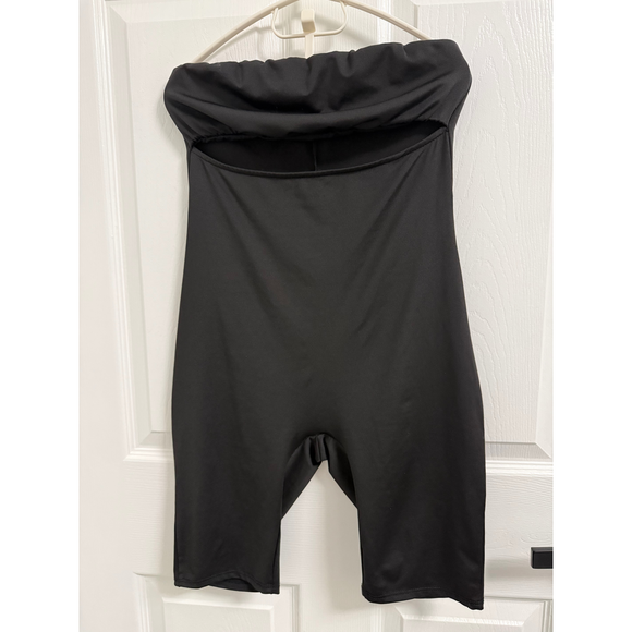 No brand Pants - No brand Strapless cutout shorts romper in Black